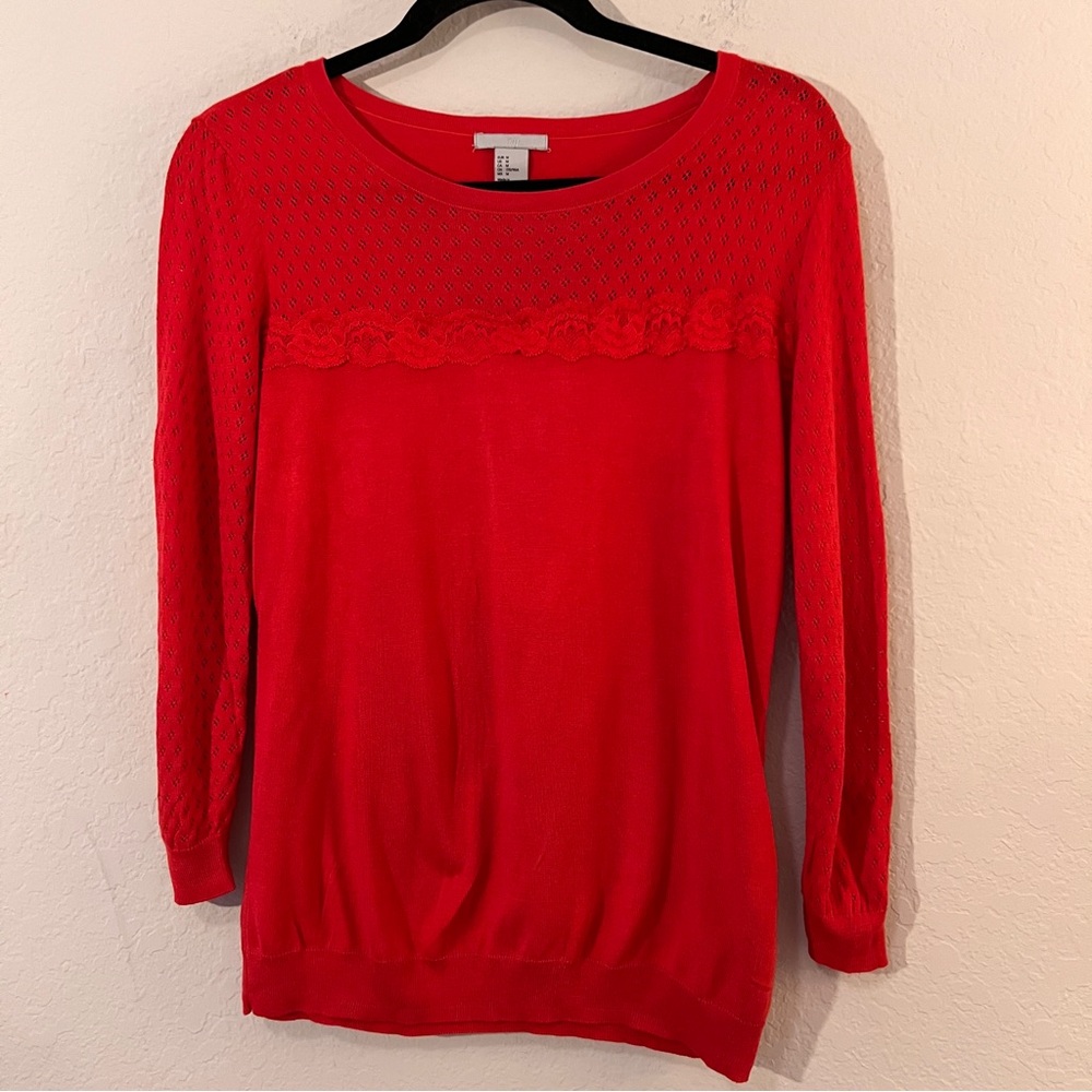 H&M Red Tight Knit Sweater – Size Medium